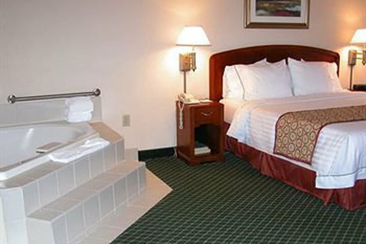 Hotel Courtyard By Marriott Key West Waterfront
