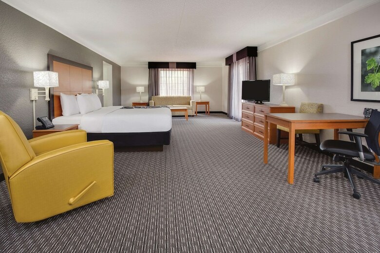 Hotel Days Inn By Wyndham Gainesville University I-75