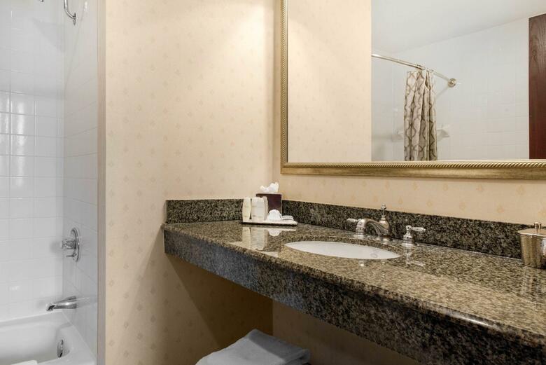 Omni Severin Hotel