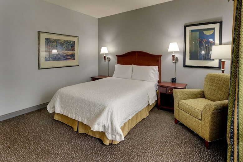 Hotel Hampton Inn & Suites Indianapolis-airport