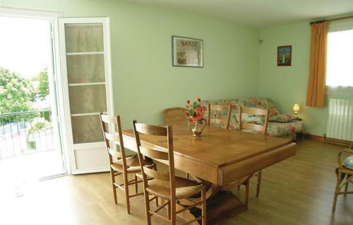 One-bedroom Apartment In Vaux Sur Mer
