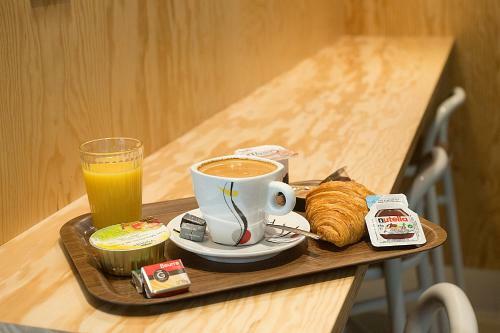 Brit Hotel Essentiel Arverne - Clermont-ferrand Sud
