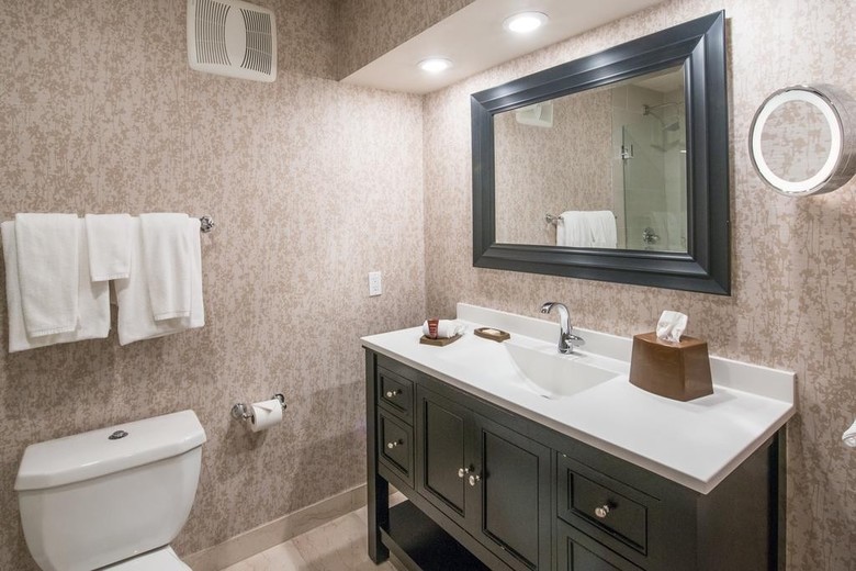 Hotel Creekside Inn