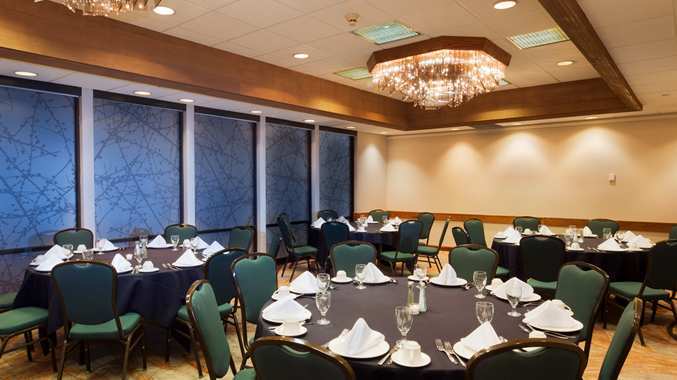 Doubletree Hotel Missoula/edgewater