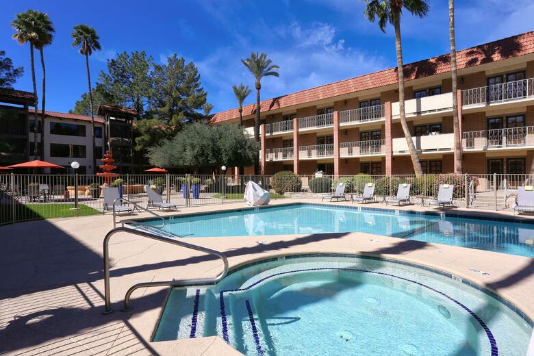 Hotel Doubletree Suites By Hilton Tucson Airport