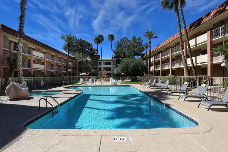 Hotel Doubletree Suites By Hilton Tucson Airport