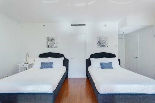 Palais-des-congr�s Furnished Apartments