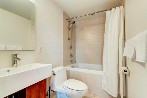 Palais-des-congr�s Furnished Apartments