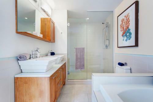 Palais-des-congr�s Furnished Apartments