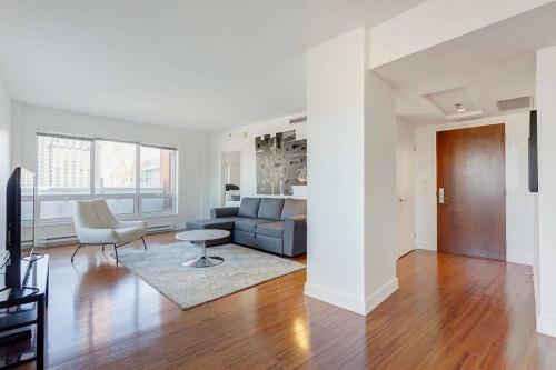 Palais-des-congr�s Furnished Apartments