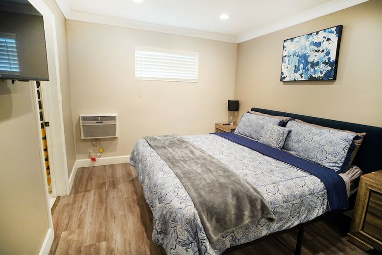 Hotel Anaheim Executive Inn & Suites