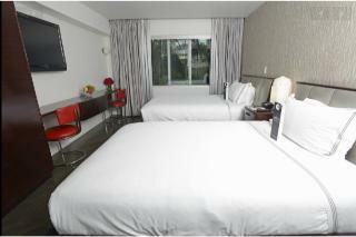 Shangri La Hotel