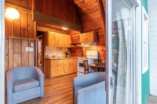 Hotel Cusheon Lake Resort