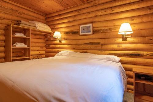 Hotel Cusheon Lake Resort