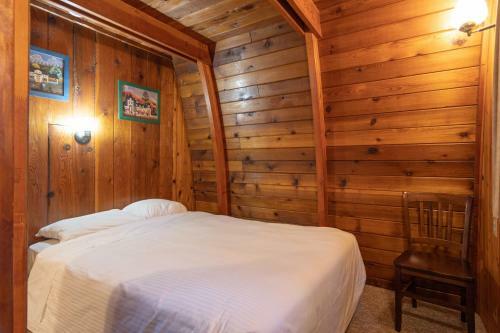 Hotel Cusheon Lake Resort