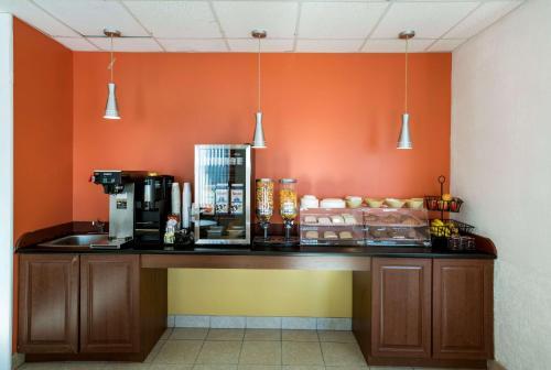 Hotel Motel 6 Moncton