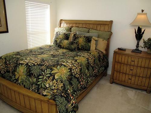 Villa 7716 Comrow Windsor Hills
