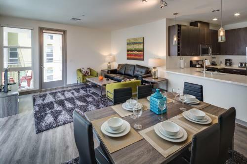 G Street Apartment By Stay Alfred