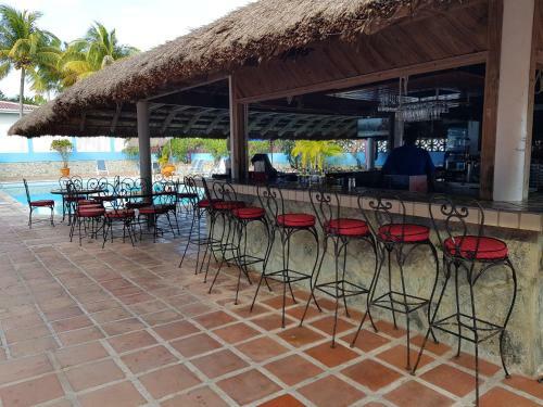 Radisson Fort George Hotel & Marina