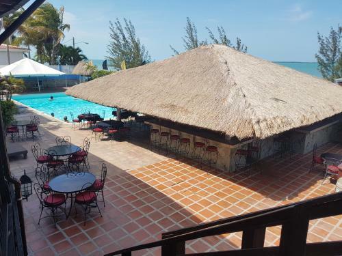 Radisson Fort George Hotel & Marina