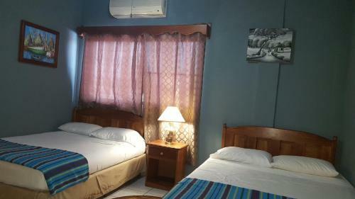 Hostal Tia Maria Guesthouse