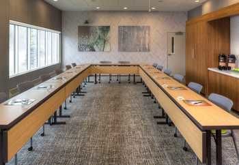 Hotel University Lakes Springhill Suites By Marriott