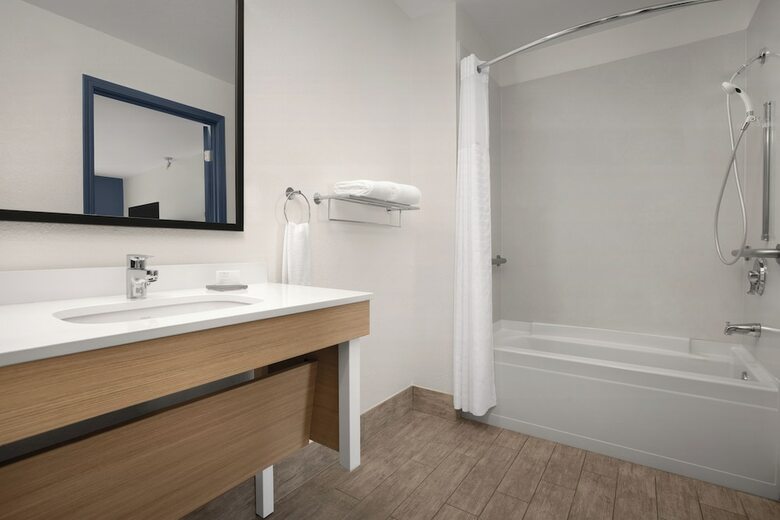 Hotel Spark By Hilton San Jose Airport
