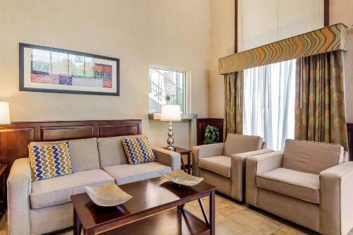 Hotel *quality Inn & Suites River Suites*