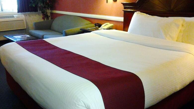 Dynasty Suites Hotel