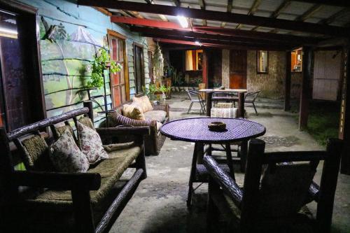 Hostal Caba�as Los Tilos