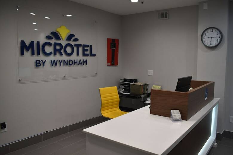 Hotel Microtel Inn & Suites Eagles Landing