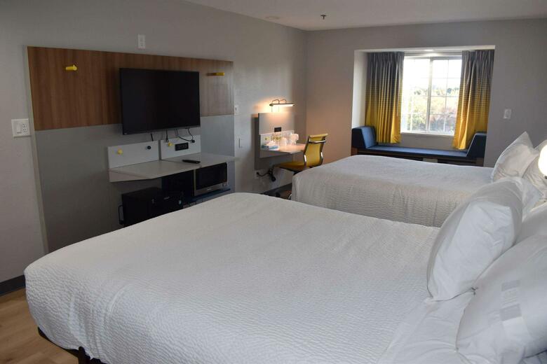 Hotel Microtel Inn & Suites Eagles Landing