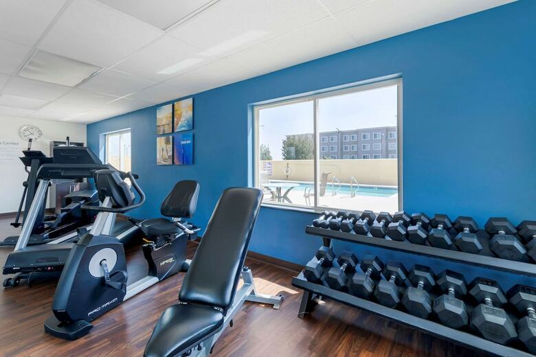Hotel Comfort Suites