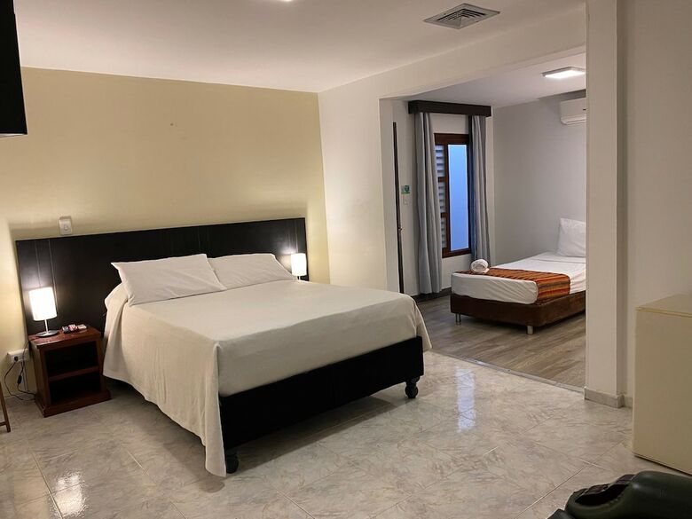 Hotel Granada Real