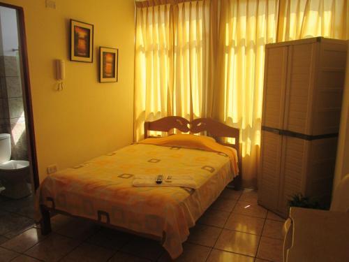 Hostal Residencia Casa Linda