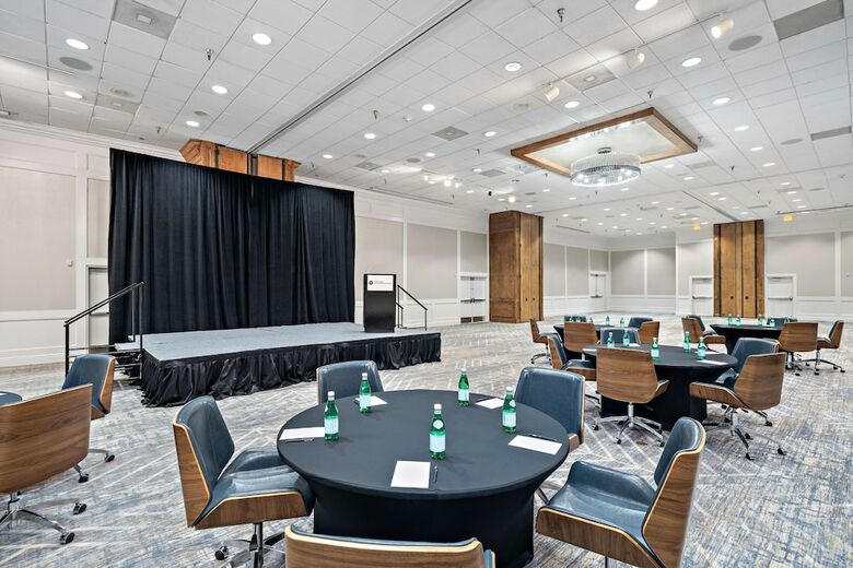 Hotel Hilton College Station & Conference Center