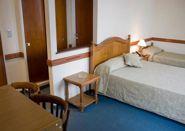 Hotel Vicente Lopez