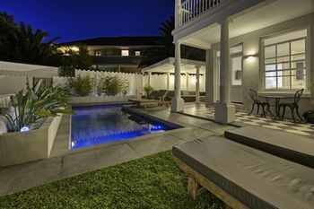 Albergue Three Boutique Hotel