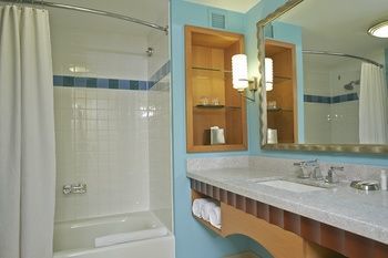 Hotel Renaissance Curacao Resort & Casino