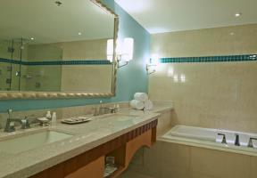 Hotel Renaissance Curacao Resort & Casino