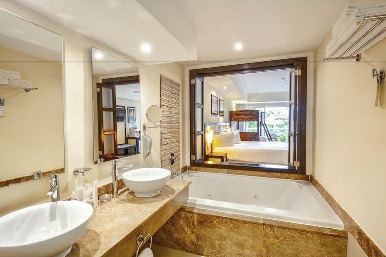 Hotel Sandos Playacar Beach Resort & Spa - All Inclusive