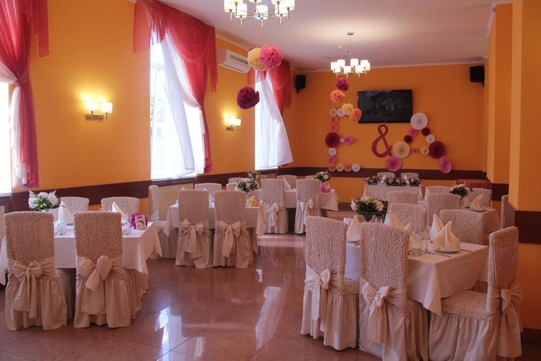 Tourist Hotel