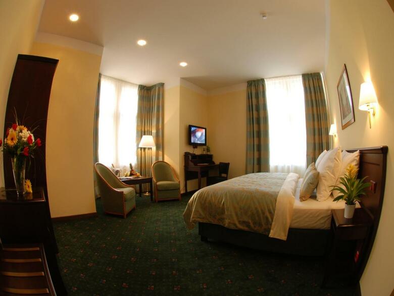Ea Hotel Downtown