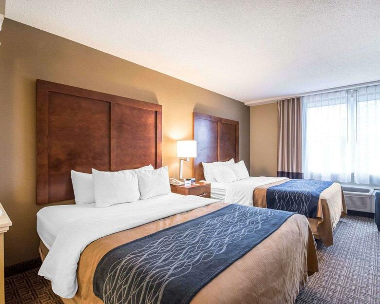 Hotel Comfort Inn & Suites