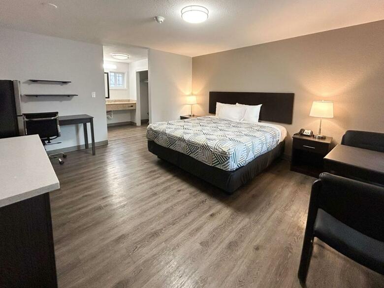 Hotel Studio 6 Suites Vancouver Wa Waterfront
