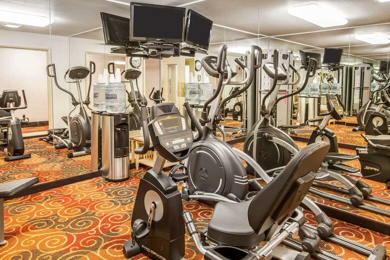 Hotel Quality Inn And Suites
