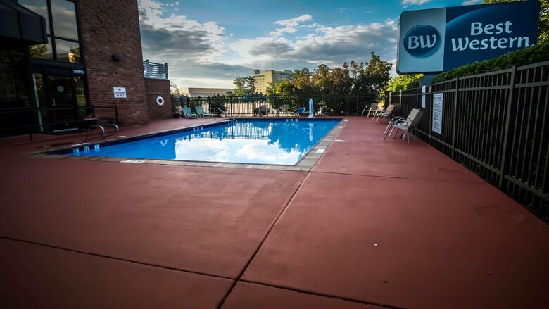 Hotel Comfort Inn Coliseum & Convention Center