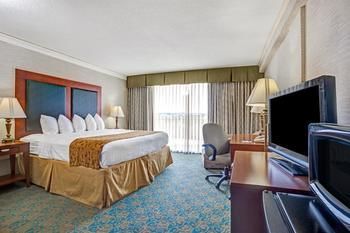 Hotel Comfort Inn & Suites