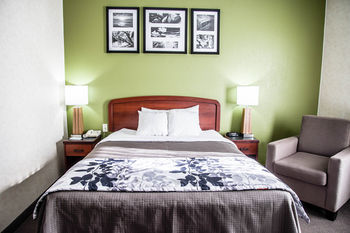Hotel Sleep Inn & Suites