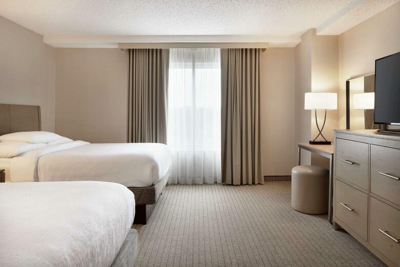 Hotel Embassy Suites Cleveland - Rockside